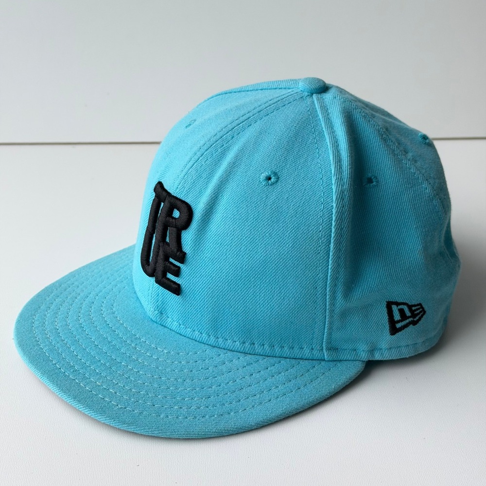 TRUE New Era 59FIFTY Fitted Hat 7-1/2 Blue Flat Brim Embroidered Logo Cap